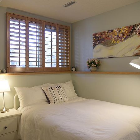 Calgary Cozy Home Εξωτερικό φωτογραφία