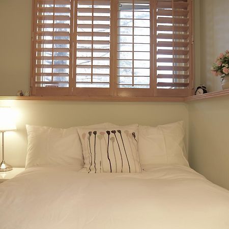 Calgary Cozy Home Εξωτερικό φωτογραφία
