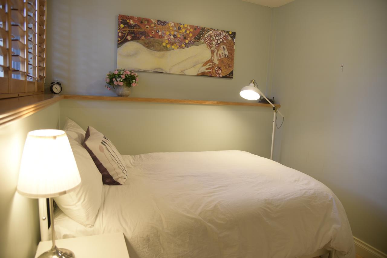 Calgary Cozy Home Εξωτερικό φωτογραφία